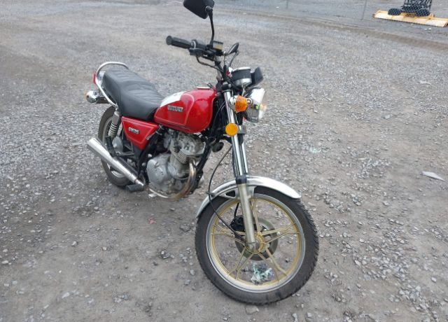 Suzuki GN125E