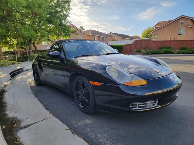 PORSCHE