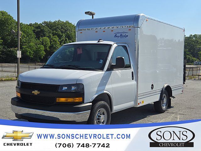 2025 CHEVROLET Express