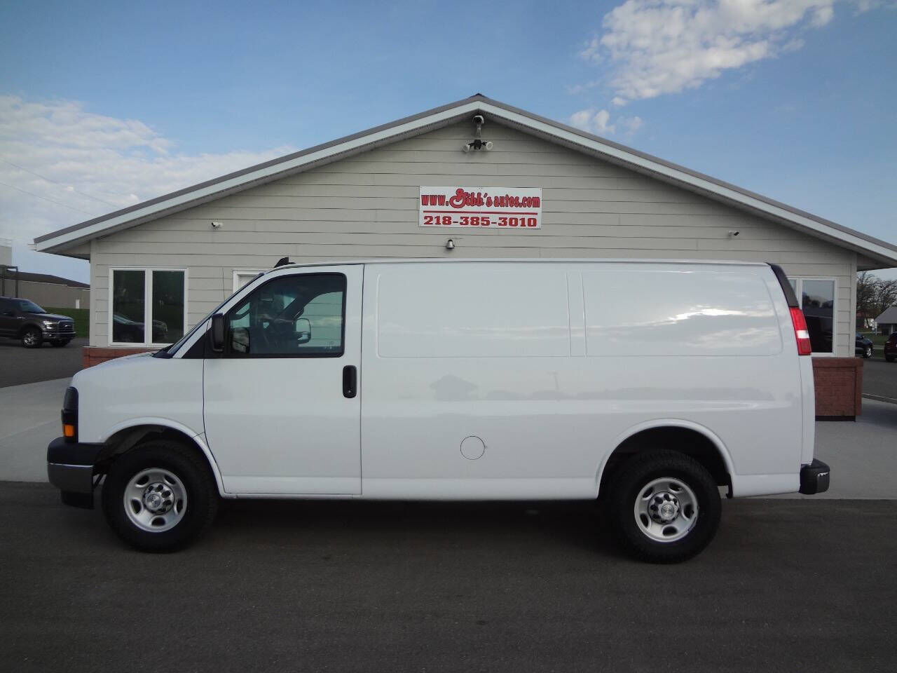 2020 CHEVROLET Express