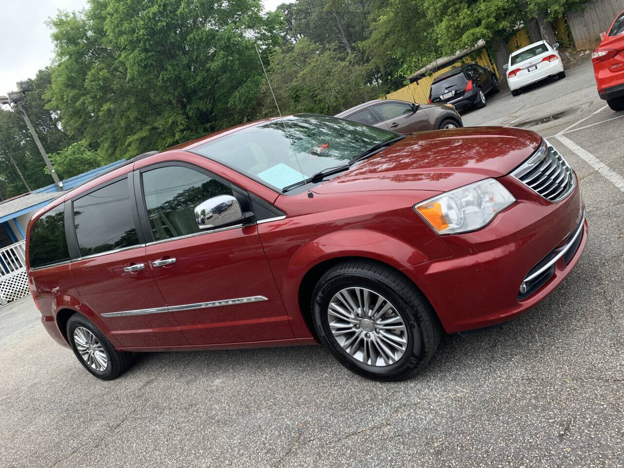 2014 CHRYSLER Town and Country
