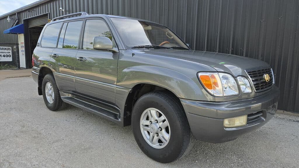 Lexus LX