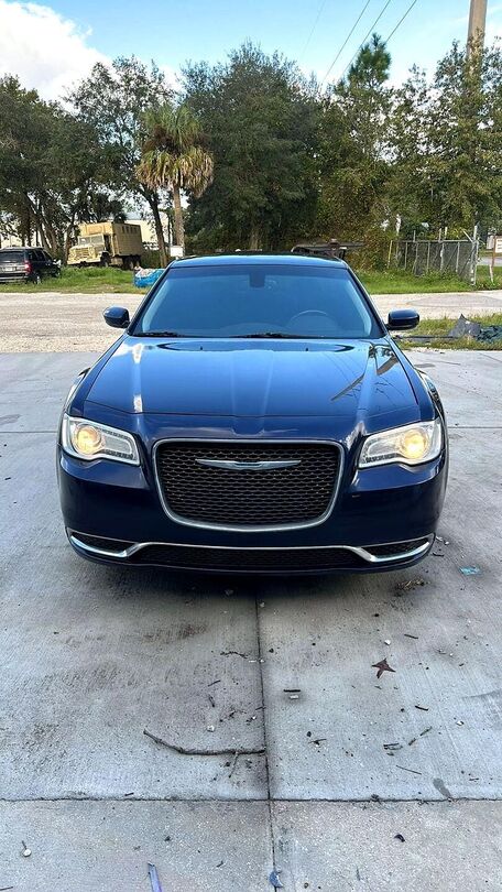 2015 CHRYSLER 300