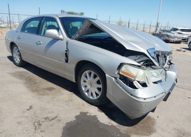 Lincoln Town Car