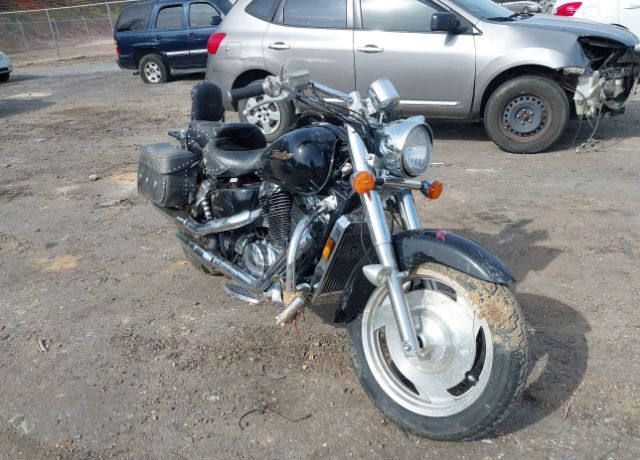 Honda VT1100C2 (SHADOW SABRE)