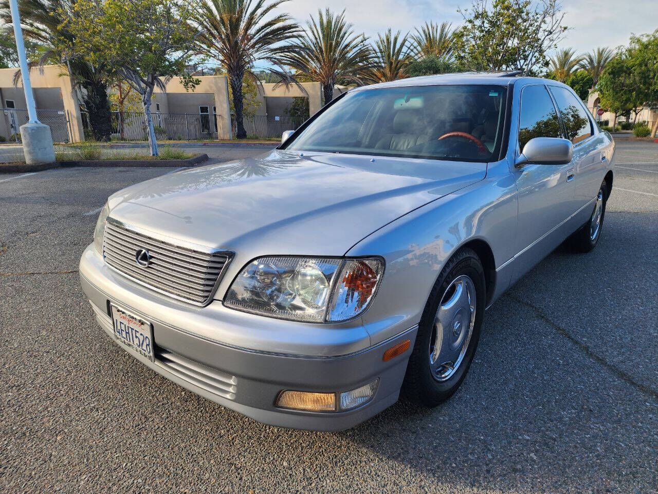 Lexus LS
