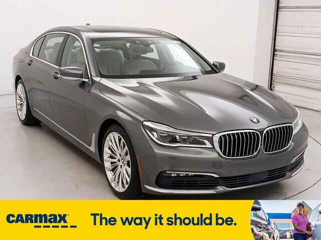 BMW 750i / B7