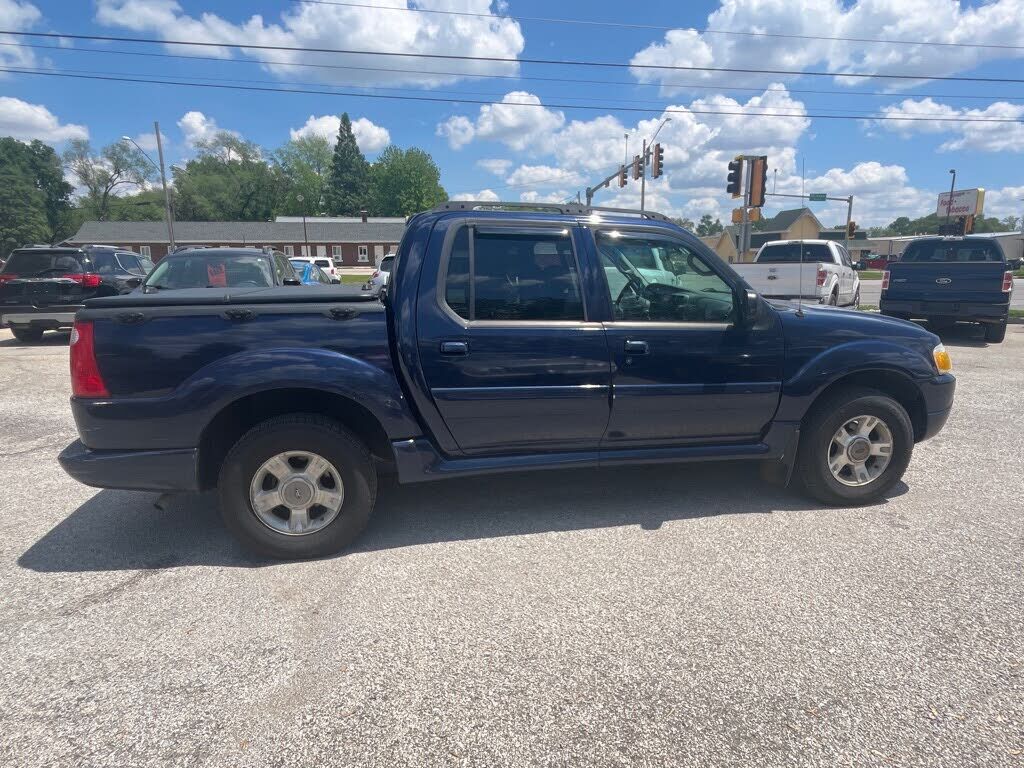 2004 FORD Explorer