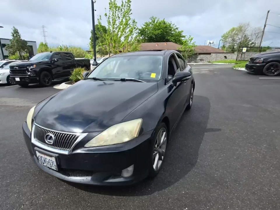 LEXUS