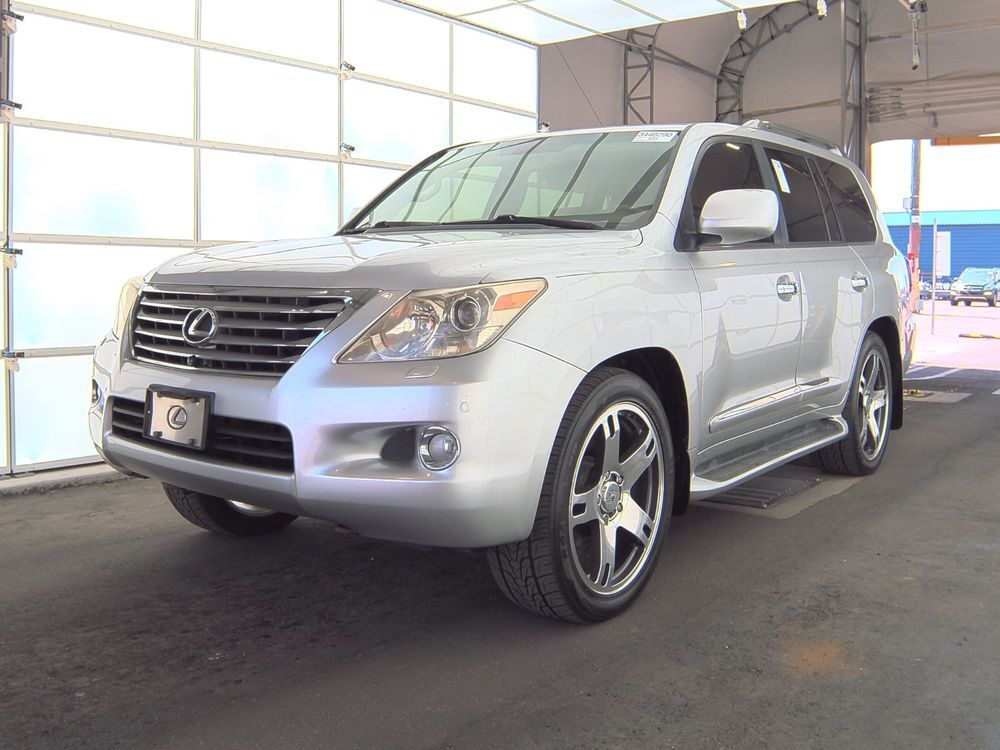 Lexus LX