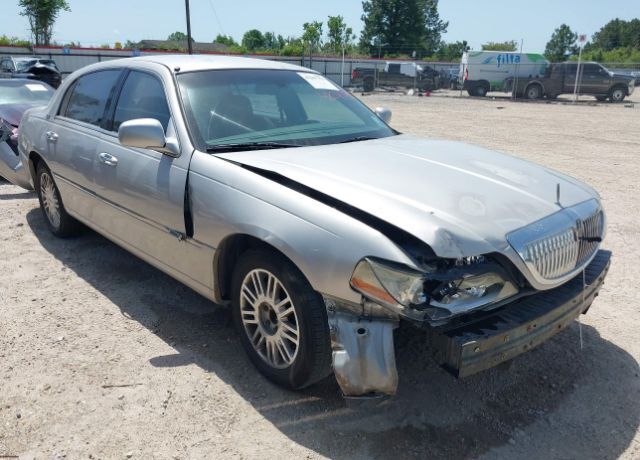 Lincoln Town Car