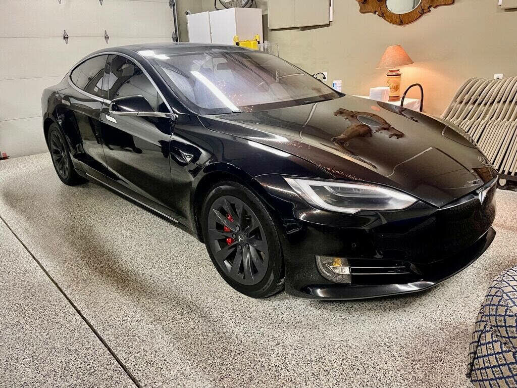 2018 TESLA Model S