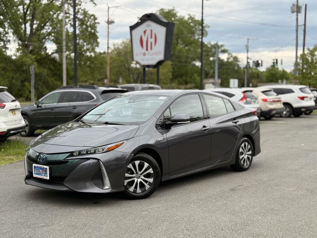 2020 TOYOTA Prius