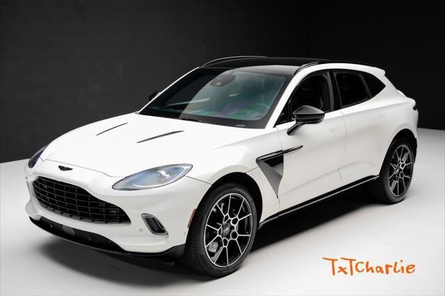 2021 ASTON MARTIN DBX