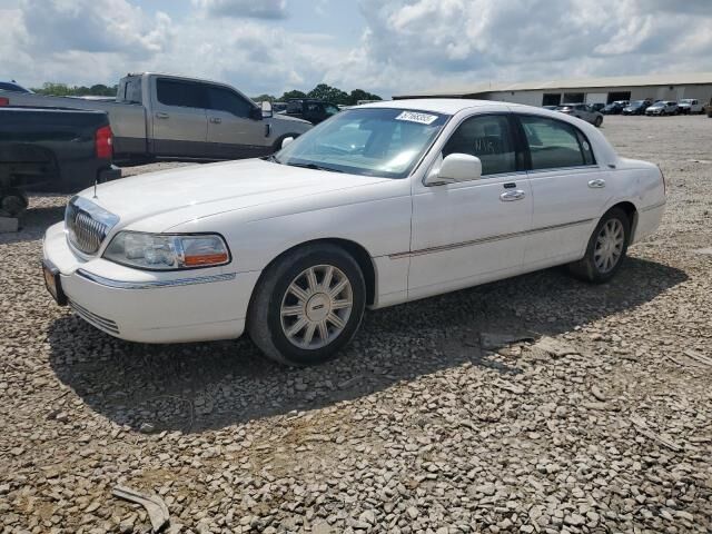 Lincoln Town Car
