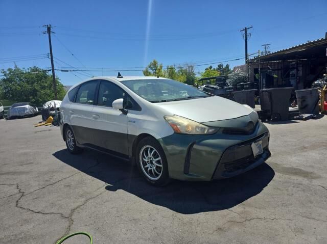 Toyota Prius V