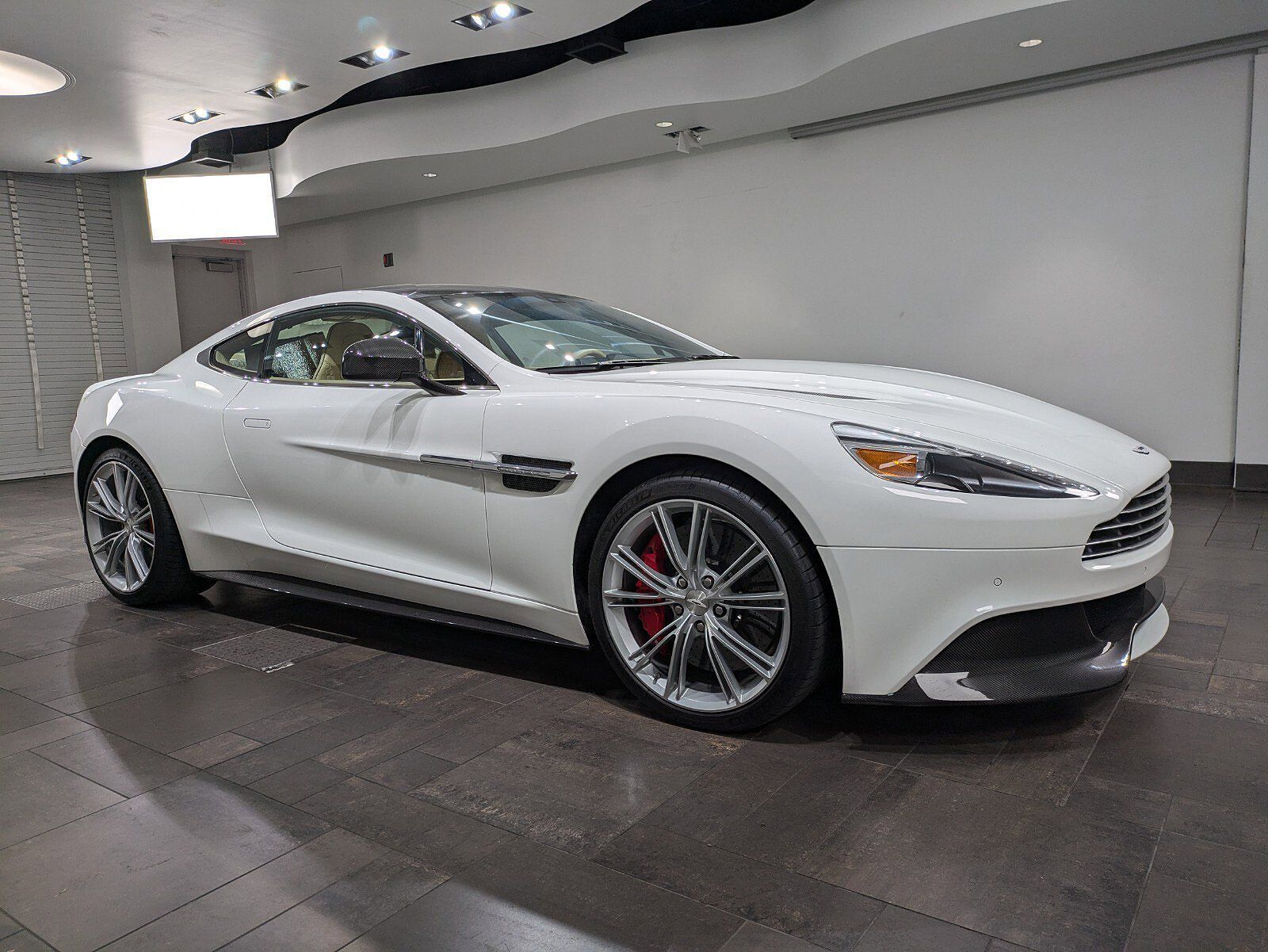 Aston Martin Vanquish