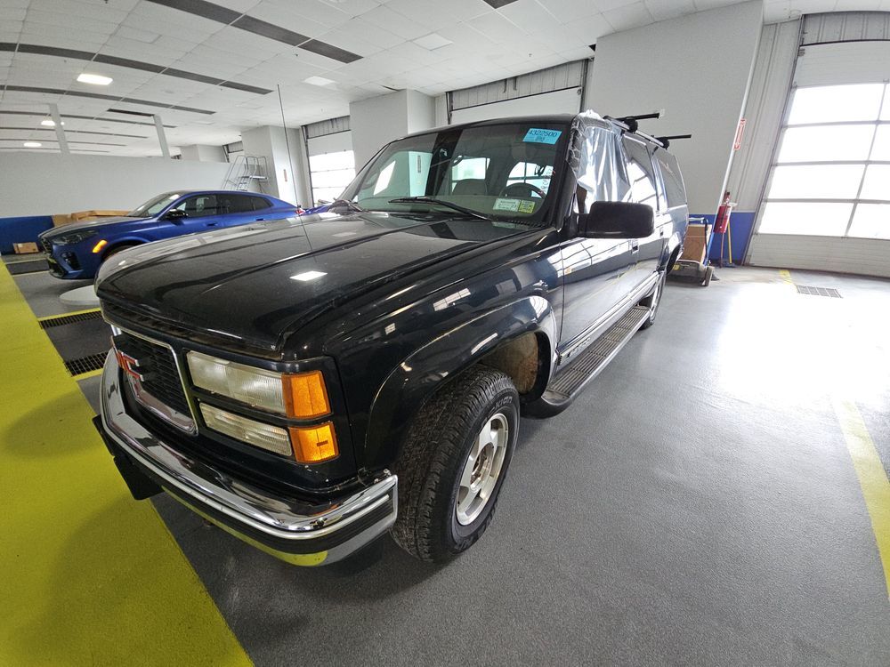 GMC Suburban