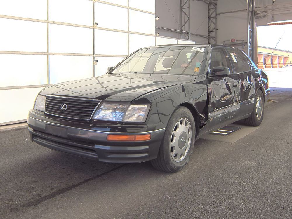 Lexus LS