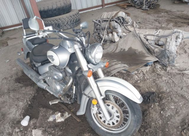 Suzuki VL800K