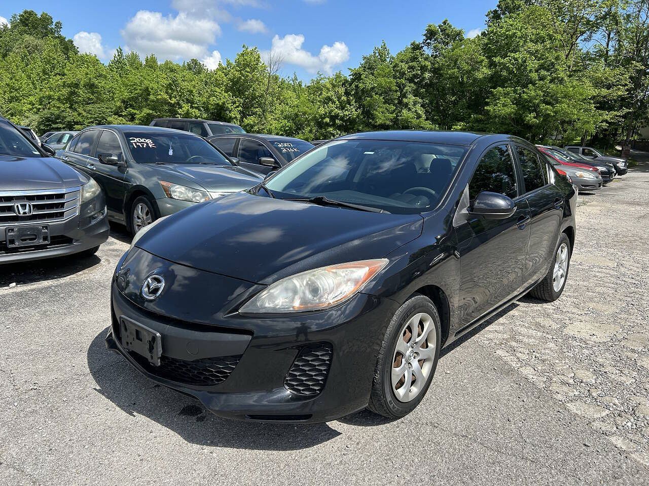 2013 MAZDA Mazda3