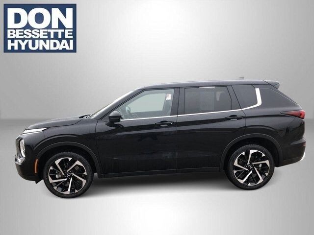 2024 MITSUBISHI Outlander