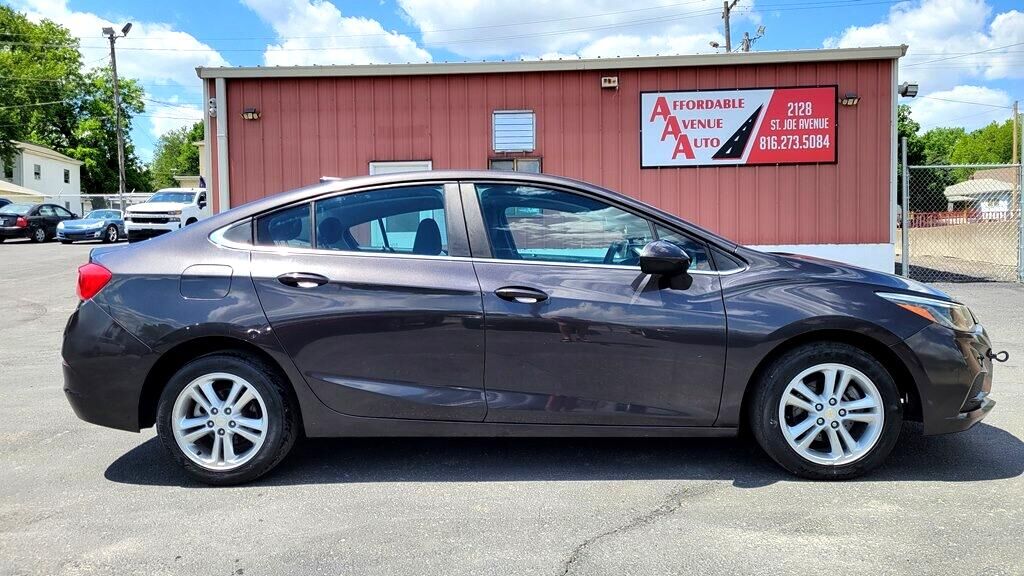 2017 CHEVROLET Cruze
