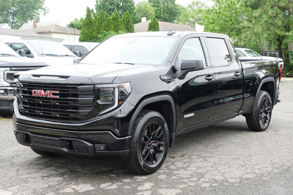 2023 GMC Sierra