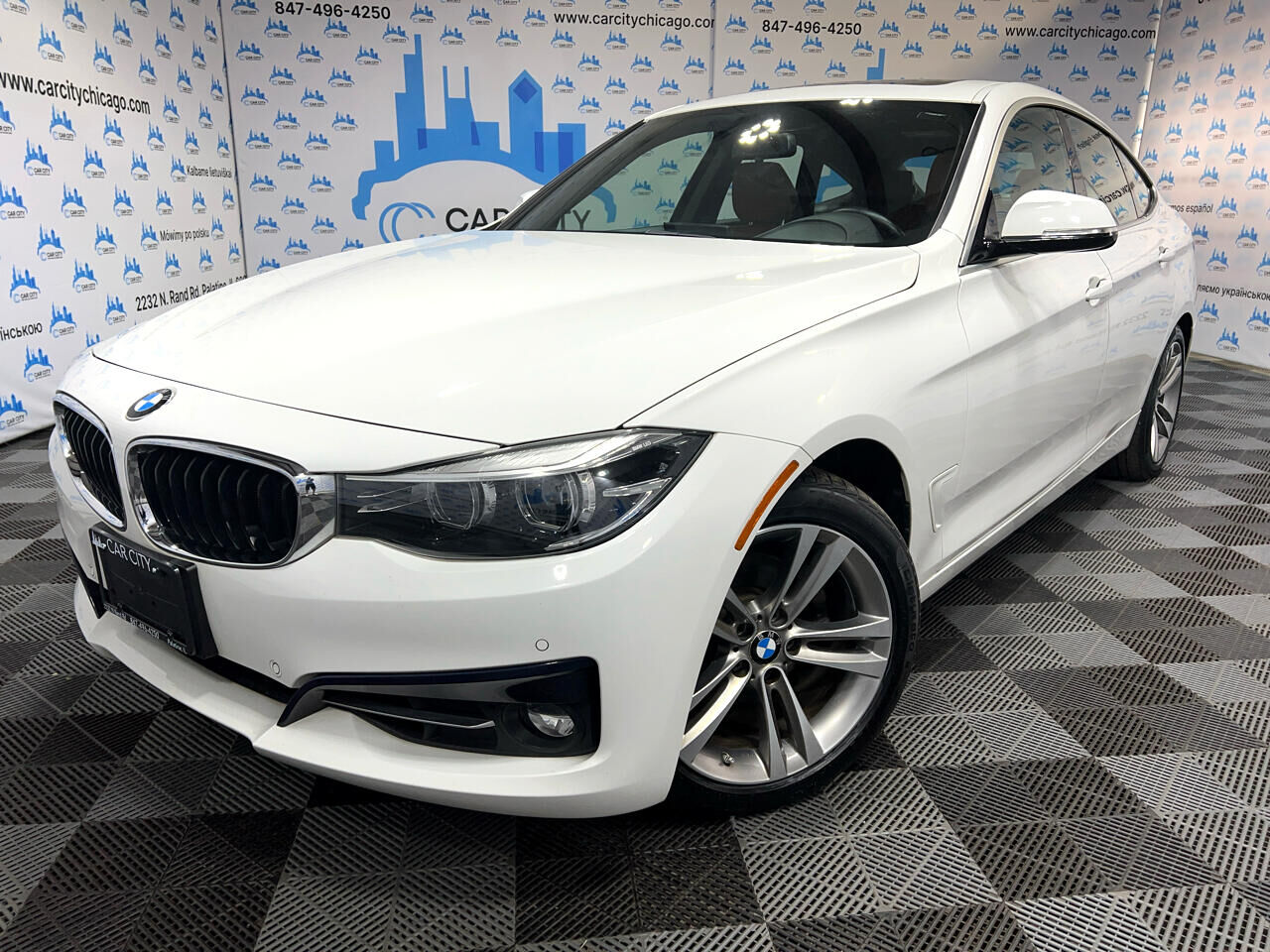 BMW 330i