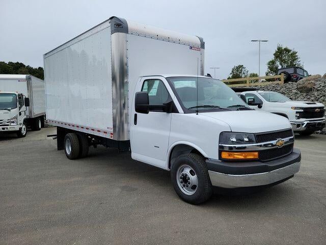 2024 CHEVROLET Express