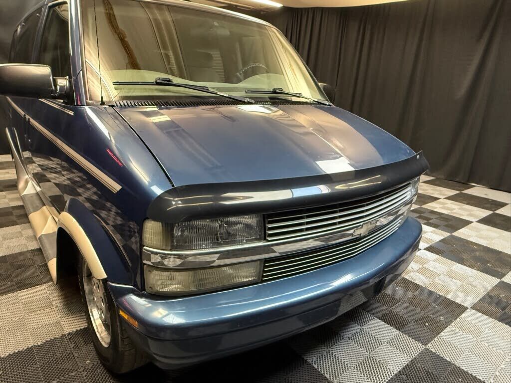 Chevrolet Astro Van