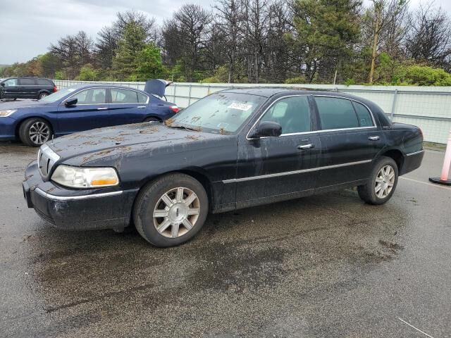 Lincoln Town Car