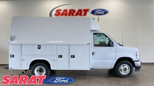 2025 FORD E-350