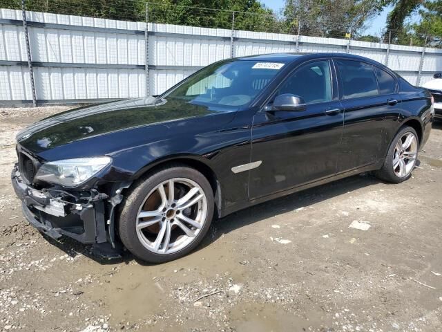 BMW 740i