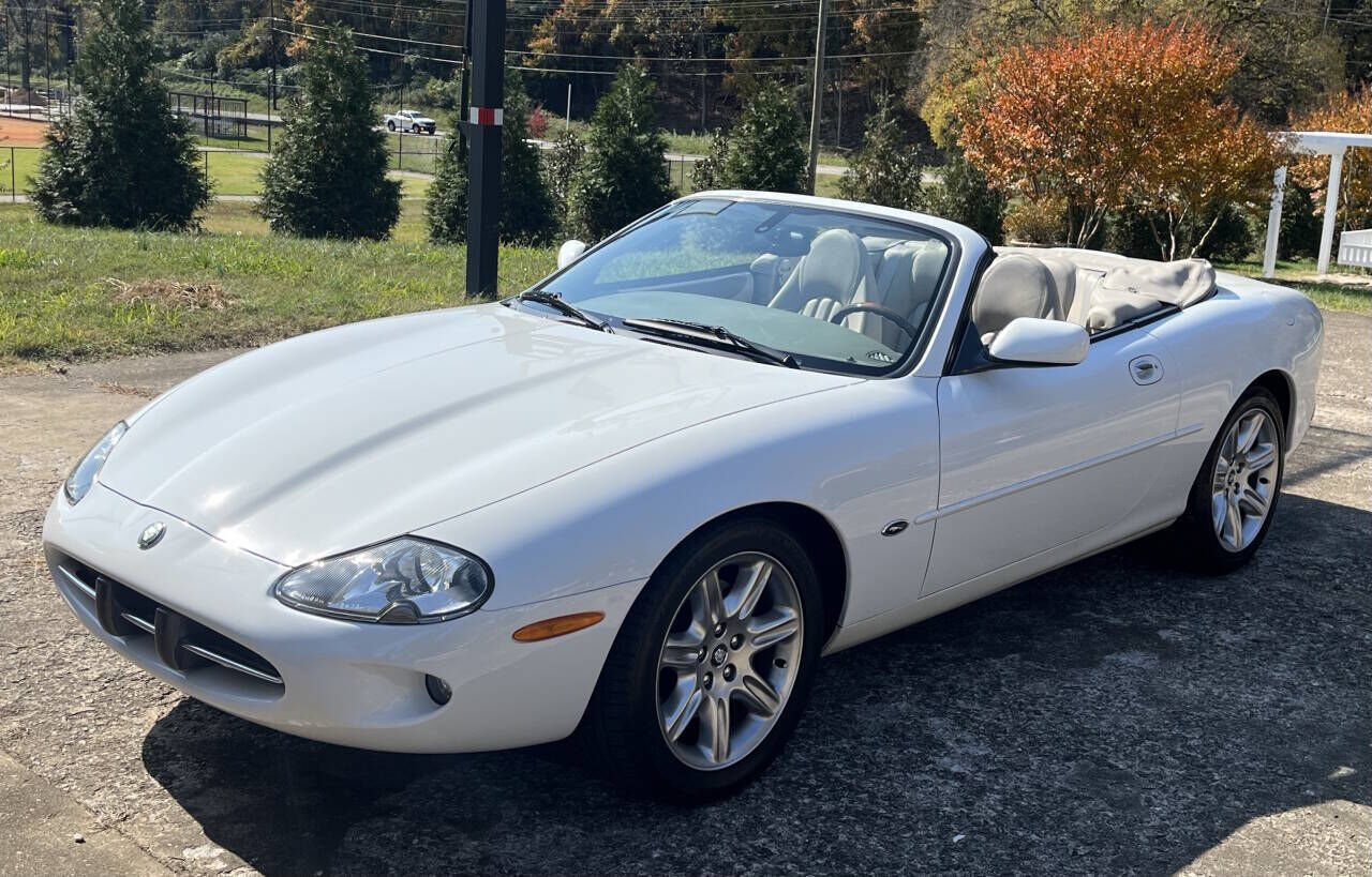 Jaguar XK8