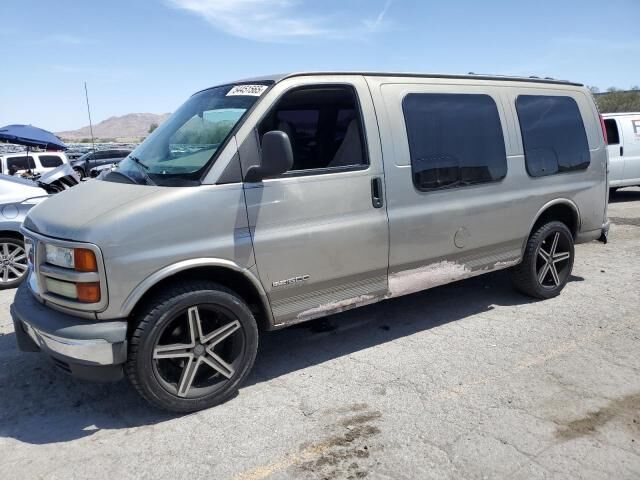 GMC Savana