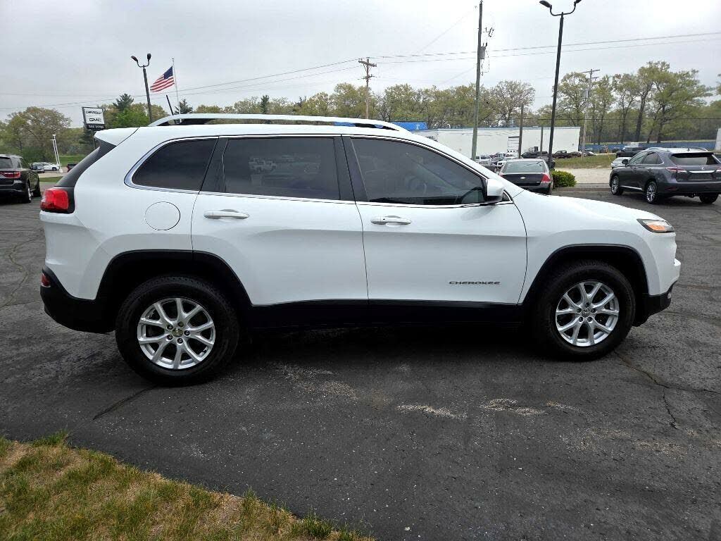 2018 JEEP Cherokee