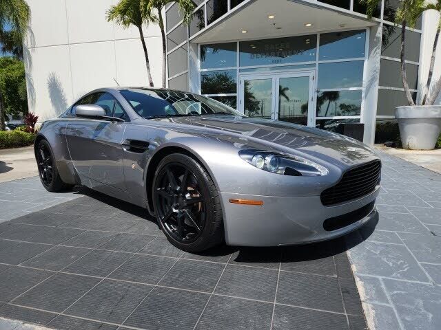 Aston Martin V8 Vantage