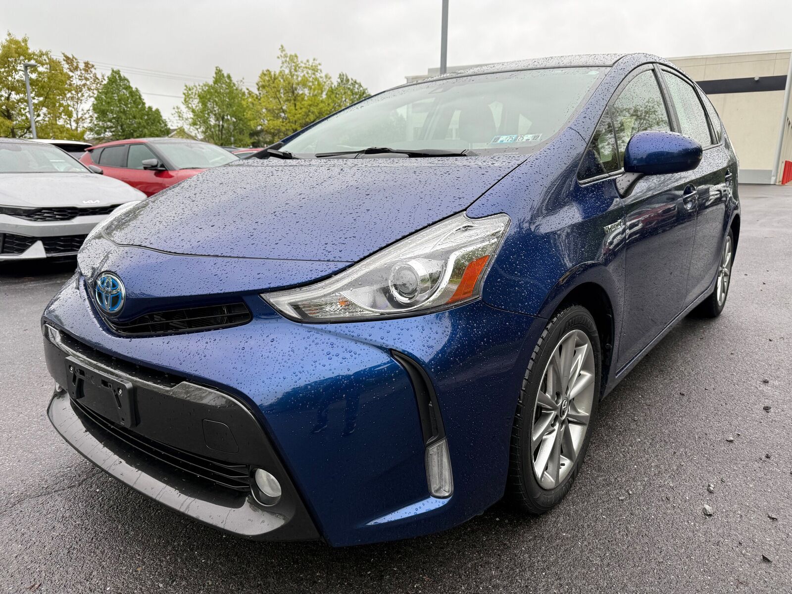 Toyota Prius V