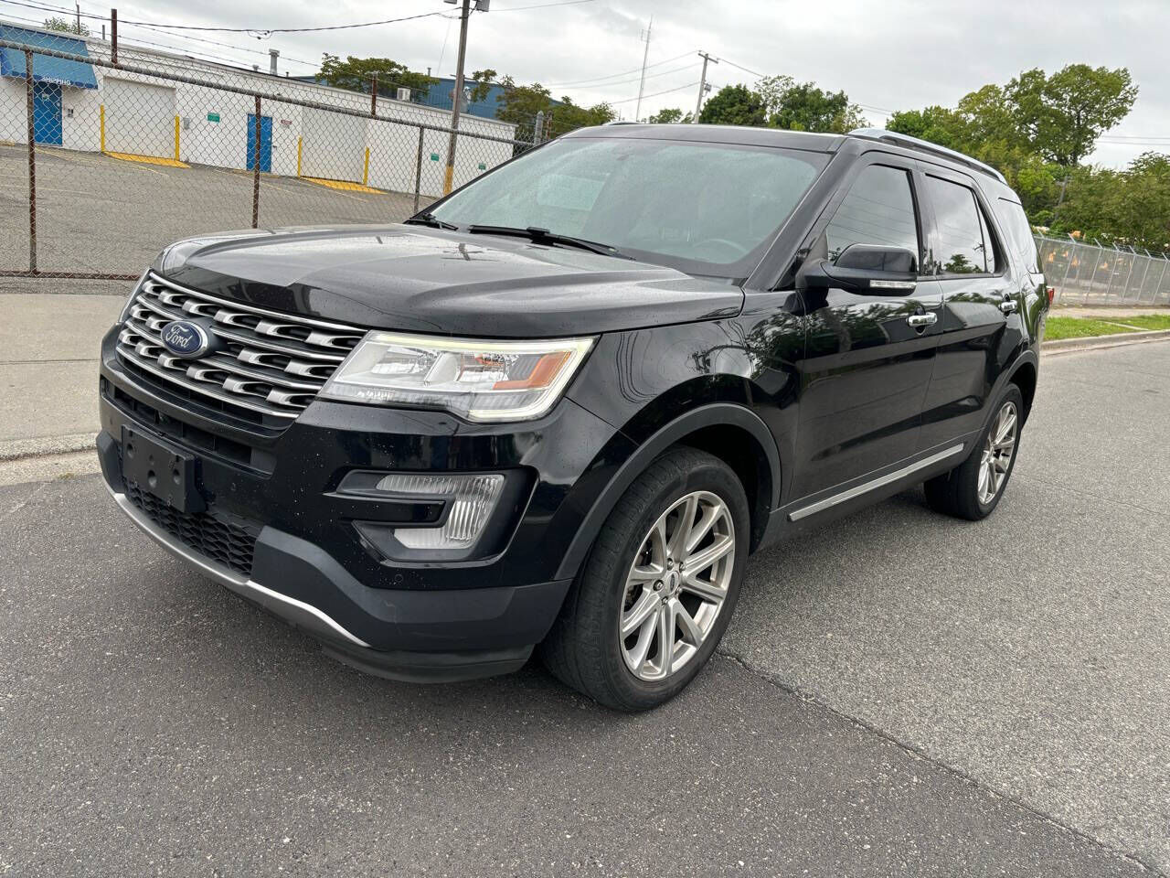 2017 FORD Explorer
