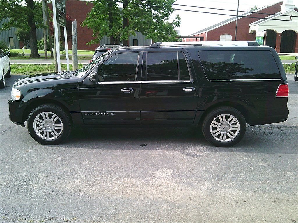 Lincoln Navigator