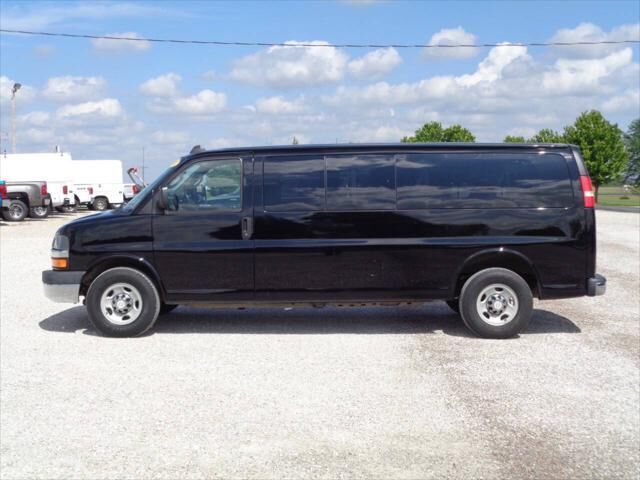 2017 CHEVROLET Express