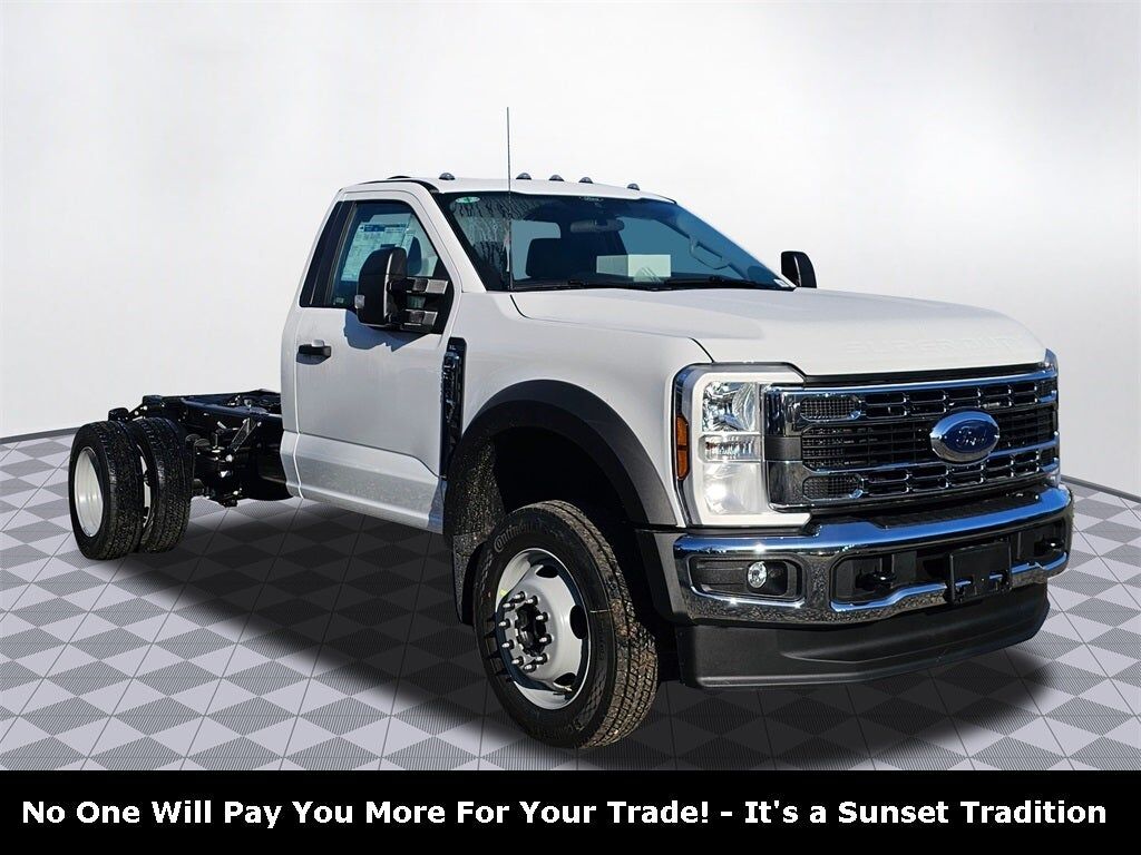 2025 FORD F-550