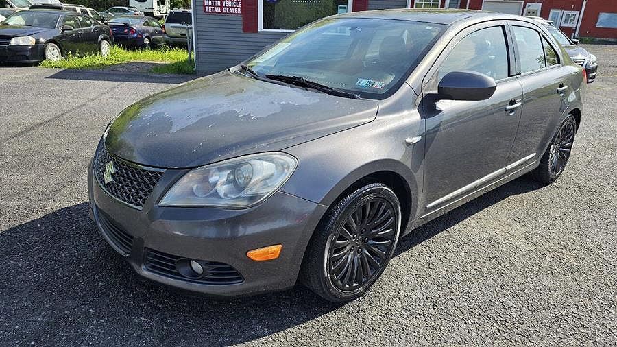 2010 SUZUKI Kizashi