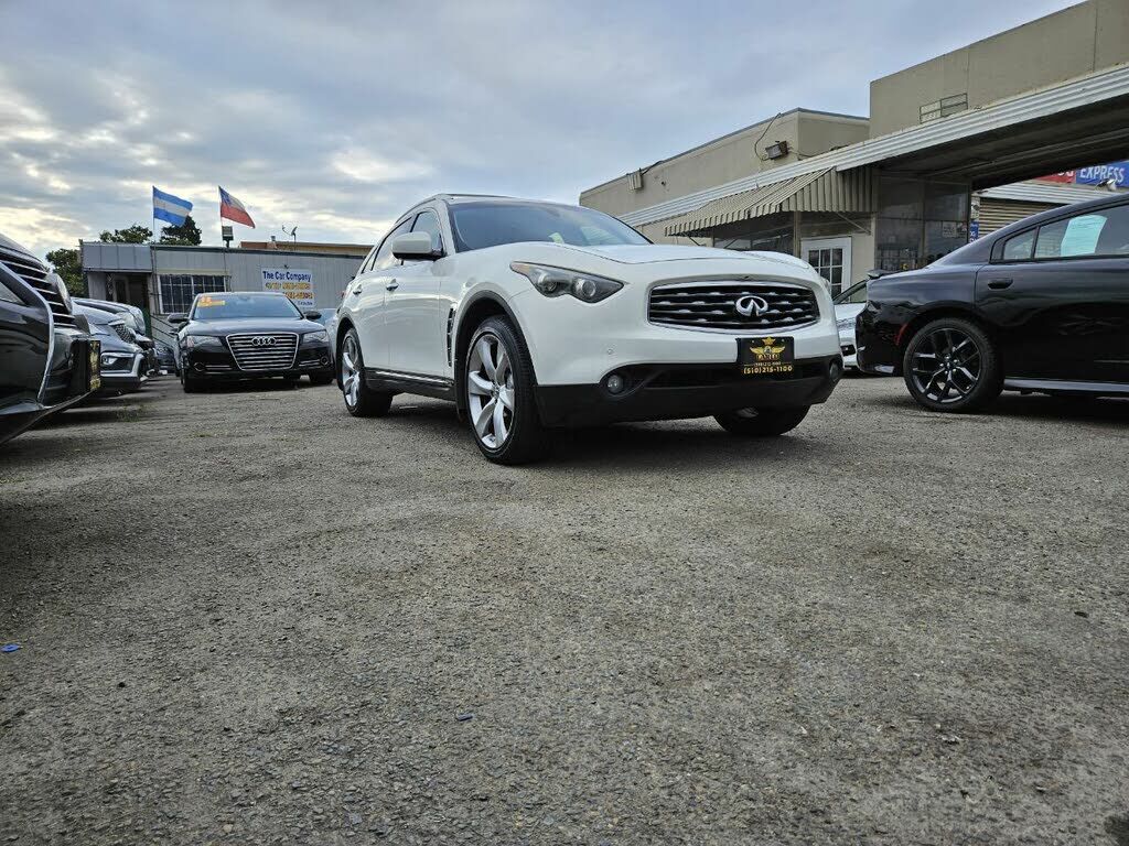 Infiniti FX50