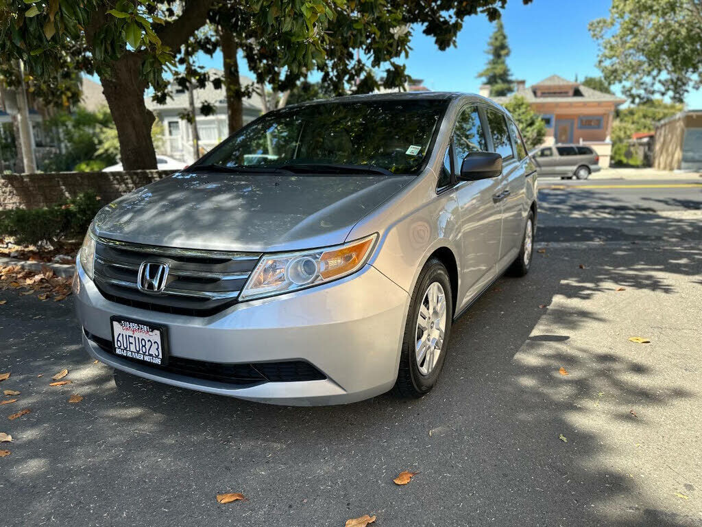 2011 HONDA Odyssey