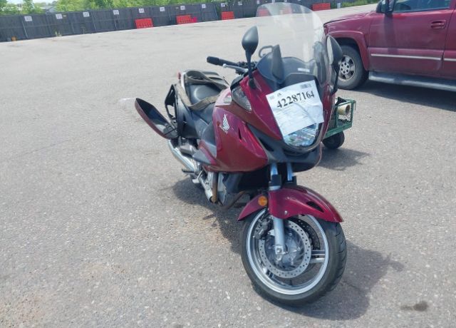 Honda NT700VA/NT700V