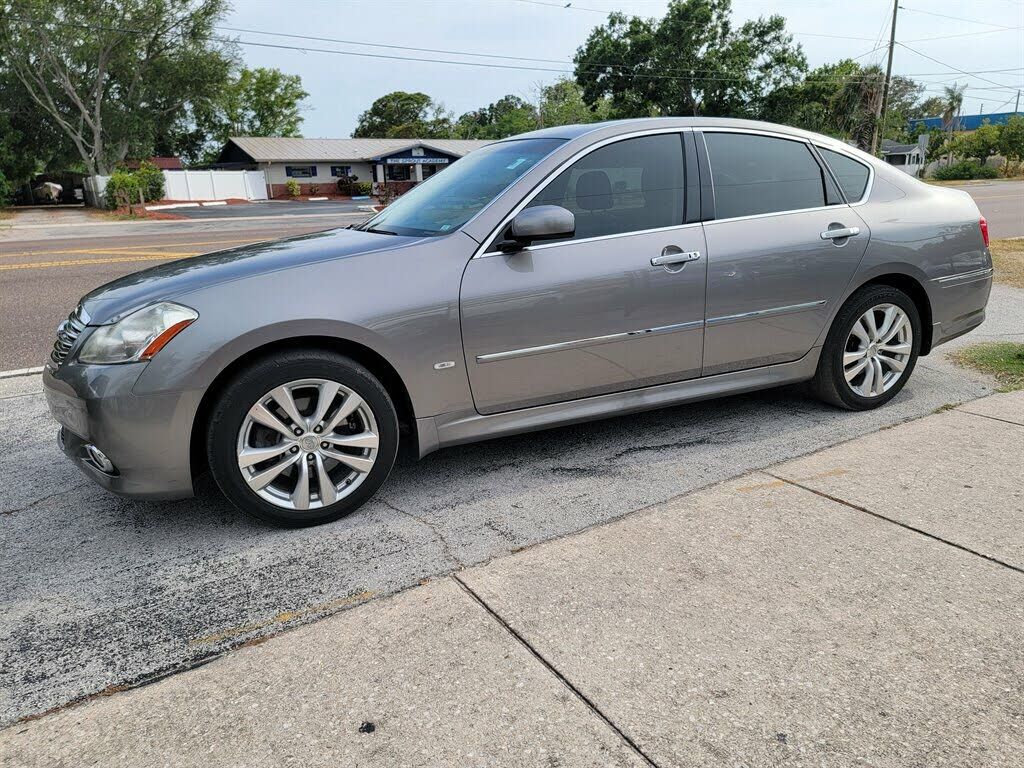 Infiniti M35