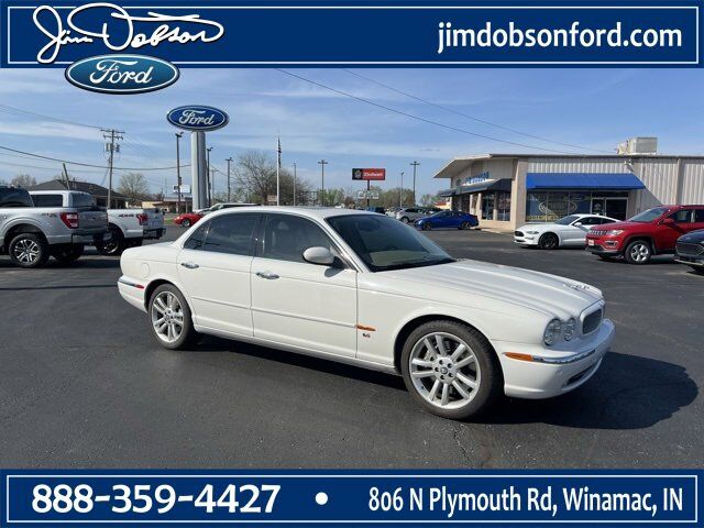Jaguar XJR