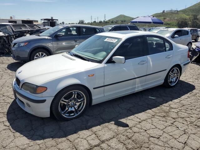 BMW 330i